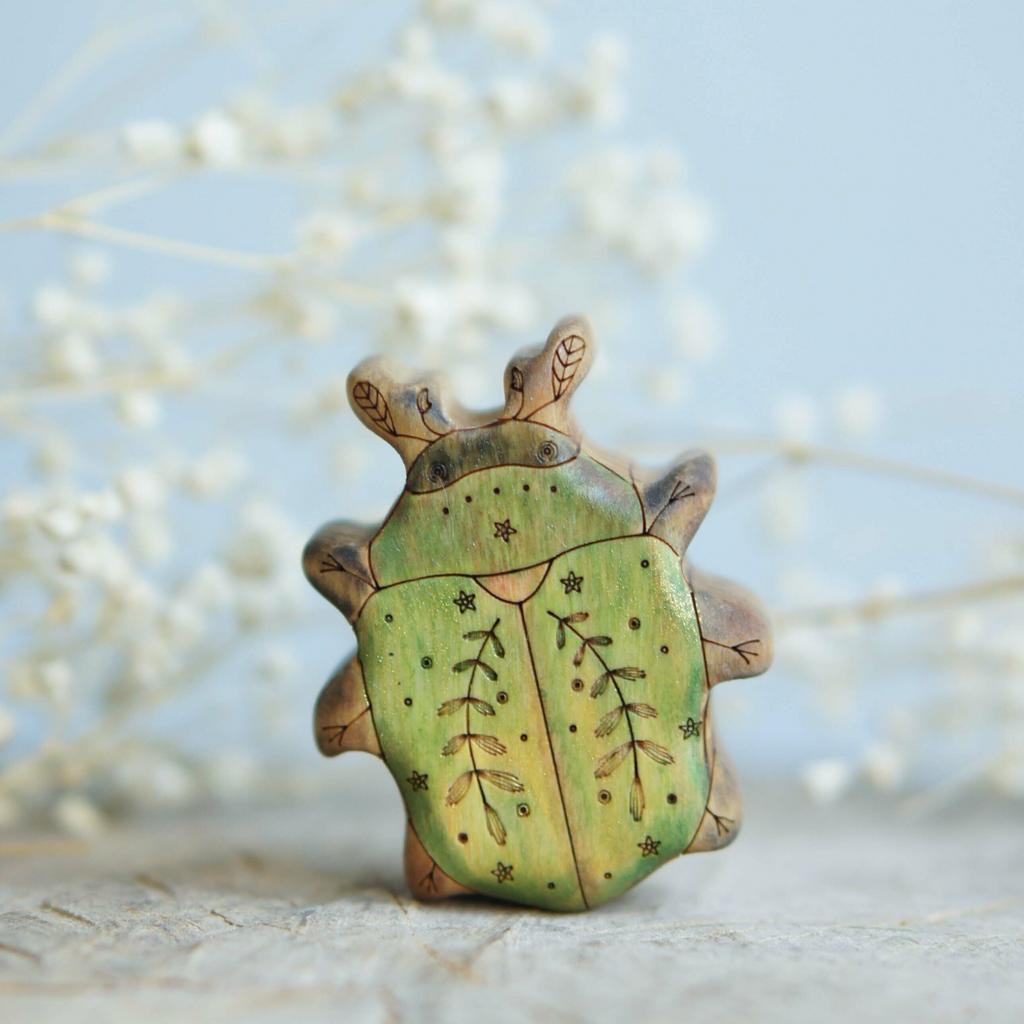 Bronze beetle  (green)