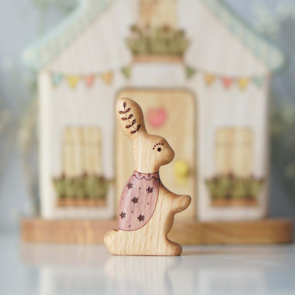 Peter Rabbit's sister 1 (flower design on a cape)