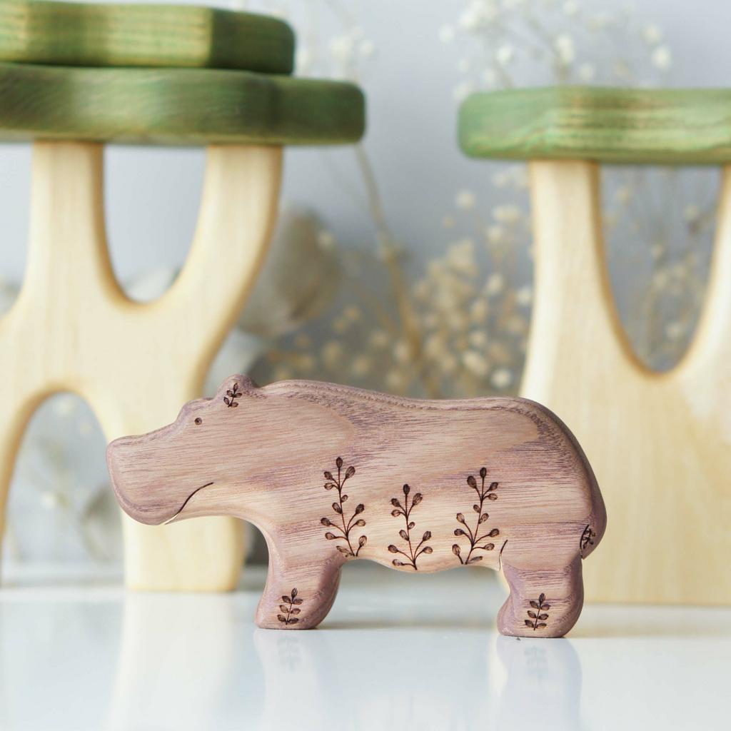 Hippo wooden toy (colored)