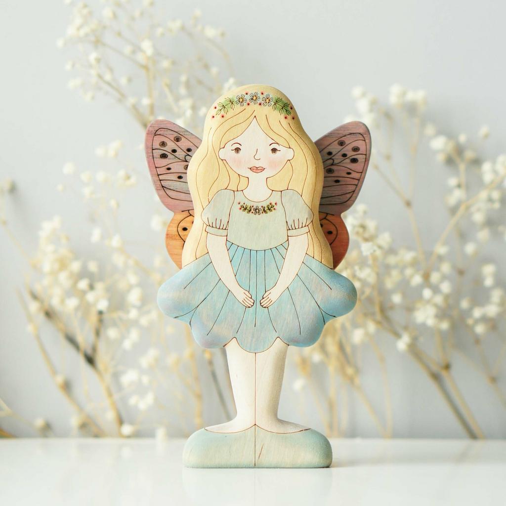 Fairy with wings (blonde)