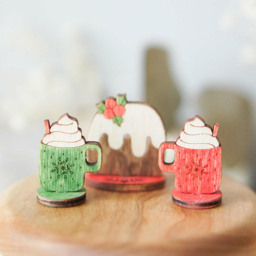 Christmas pudding with hot chocolate set