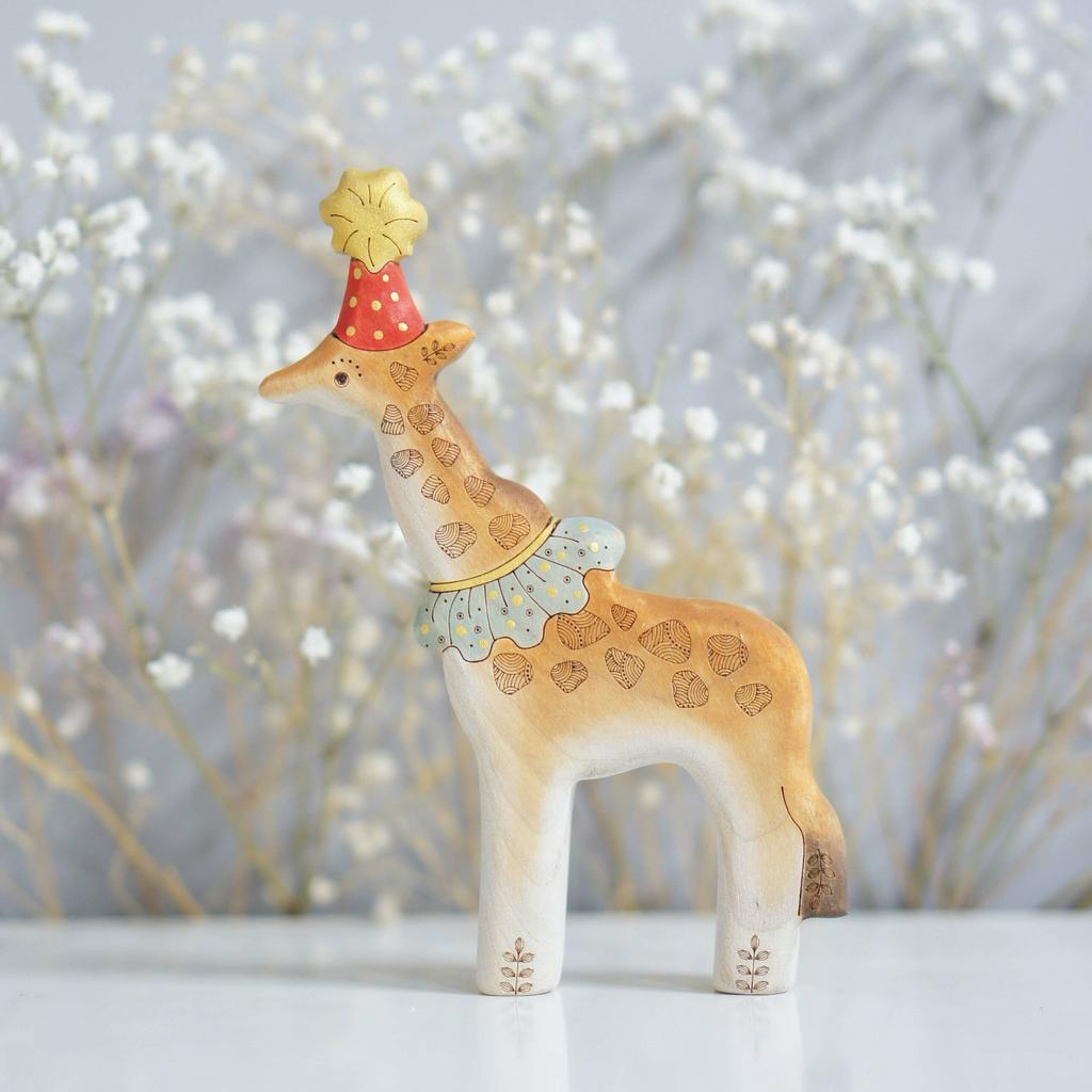 Circus giraffe toy (with sparkle)