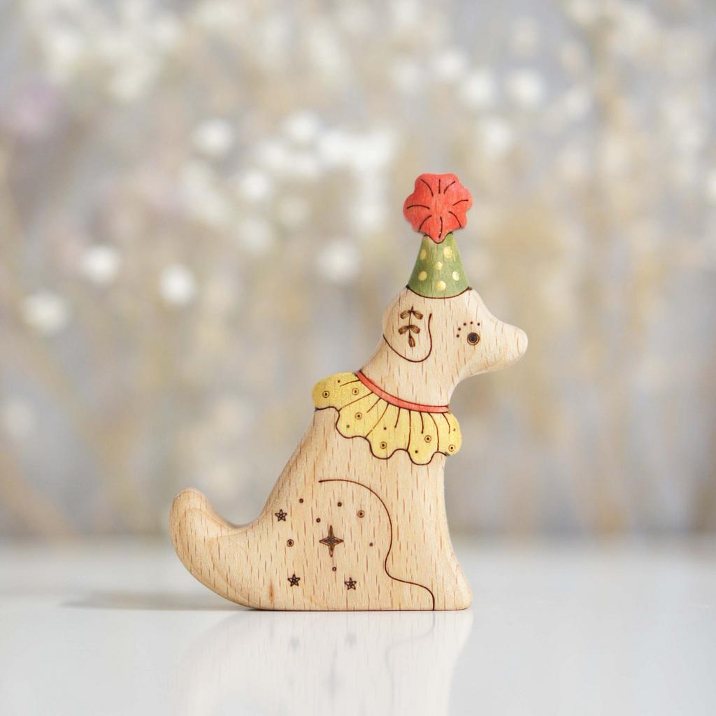 Circus dog toy (brown) (with sparkle)