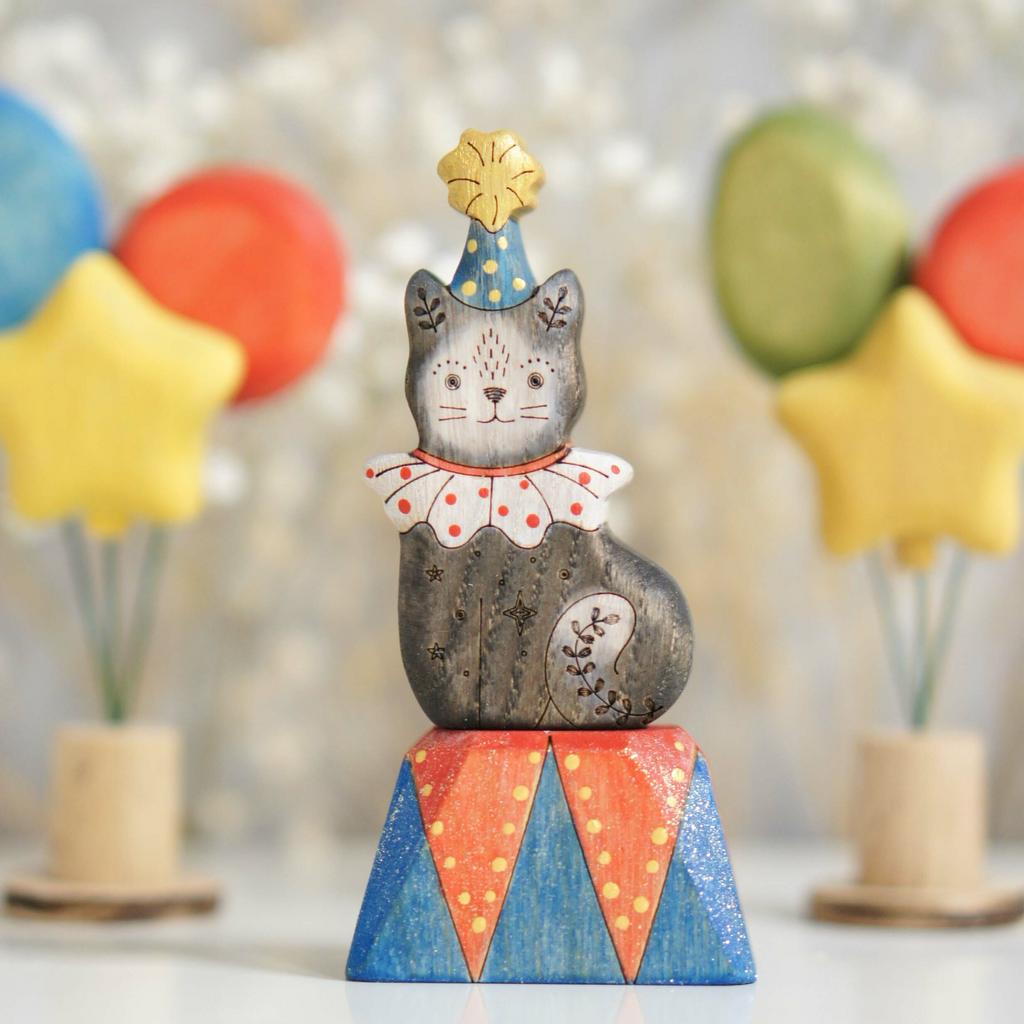 Circus cat toy (black-white) (with sparkle)