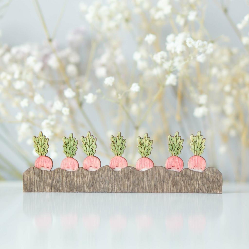 Garden bed with radish (set of 7)