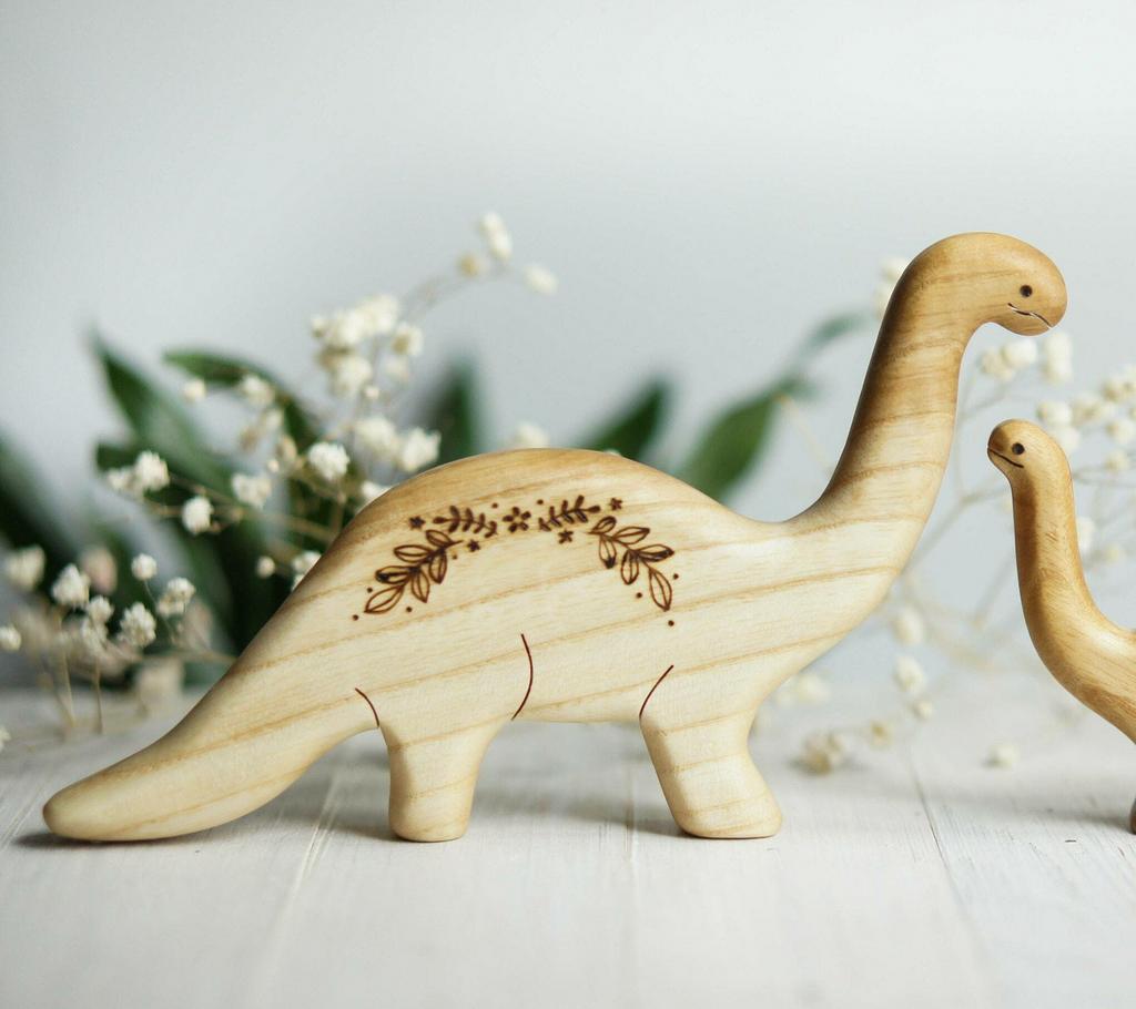 Brontosaurus wooden toy (mom)