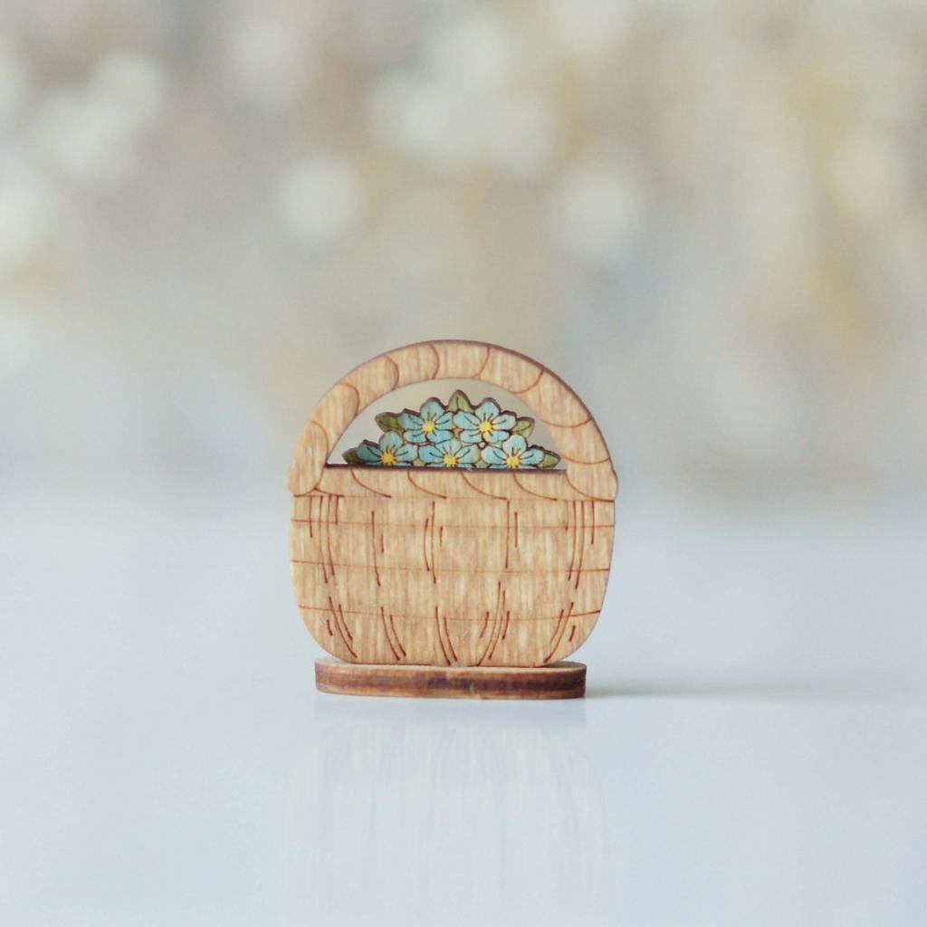 basket with forget-me-nots