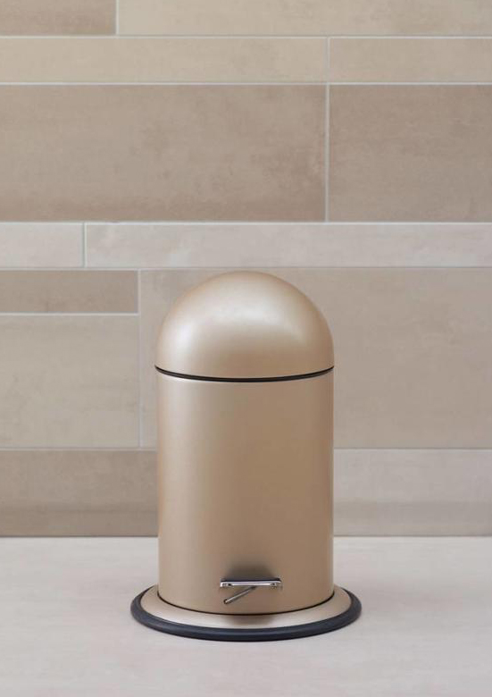 Ведро для мусора на 3л с педалью, Она (Ona), цвет:медовый, бренд: Акванова (Aquanova)