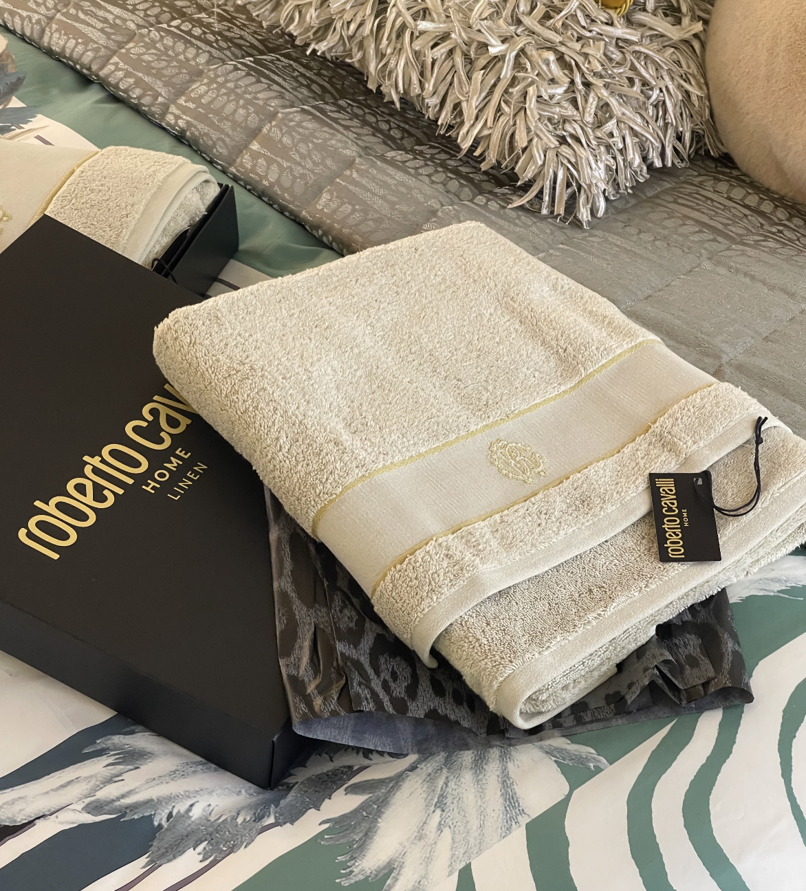 Комплект из 2-х полотенец Голден Нью (Golden New), бежевый, бренд: Роберто Кавалли (Roberto Cavalli)