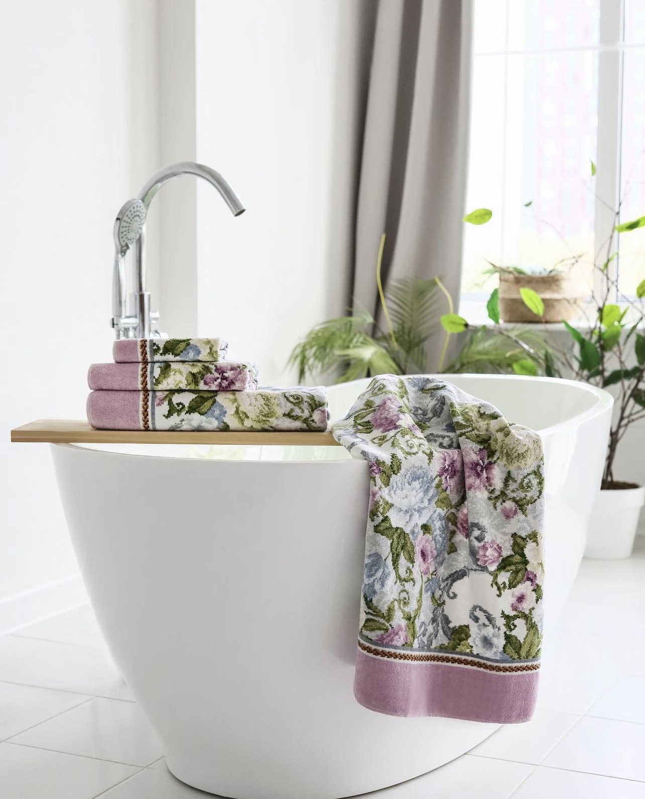 Полотенце шенилл махровый Екатерина (Ekaterina) 75x150cm (розовый бордюр), бренд: Фейлер (Feiler)