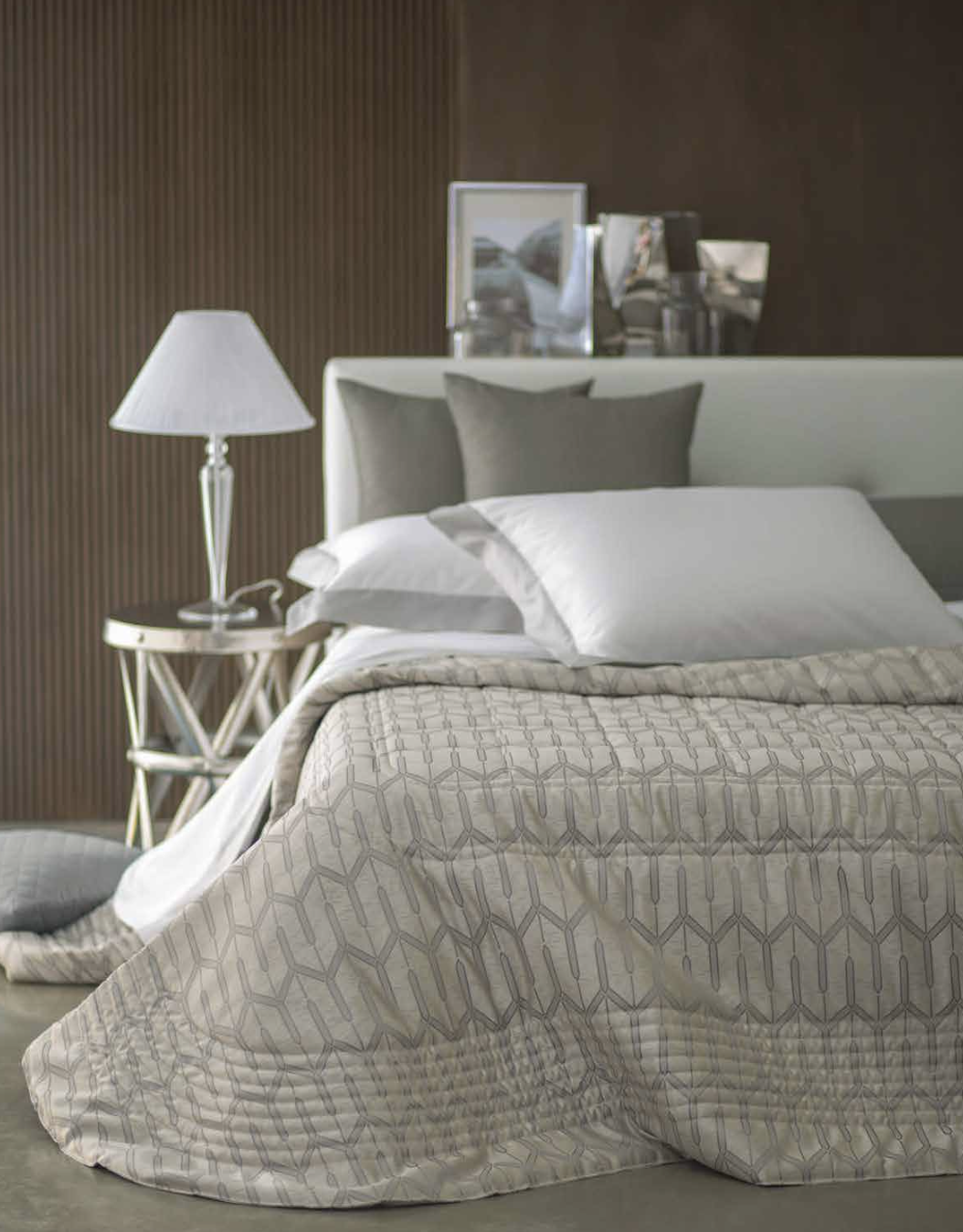 Покрывало Моргана платинум (Morgana platinum), бренд: Донди Хоум (DONDI HOME)