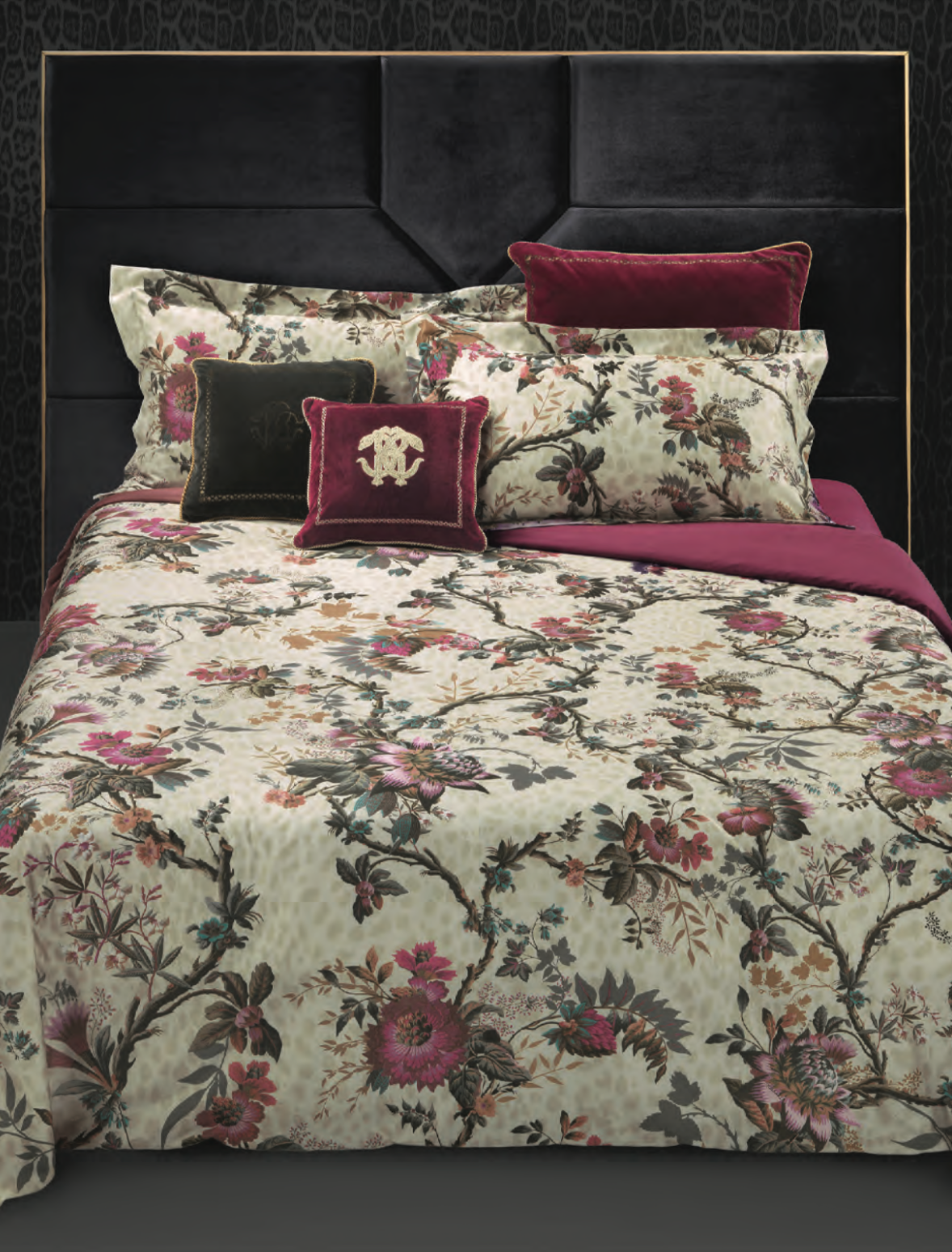 Постельное белье двуспальное Ботаник Твист (Botanic Twist), бренд: Роберто Кавалли (Roberto Cavalli)