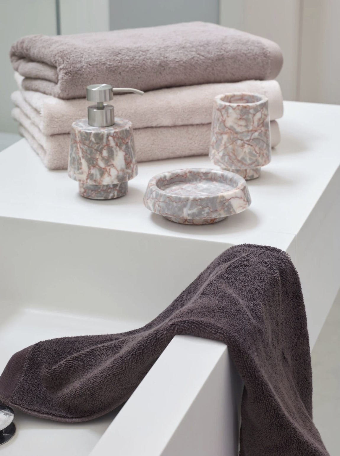 Набор аксессуаров для ванной 3 предмета Орион (Orion), бренд: Акванова (Aquanova)