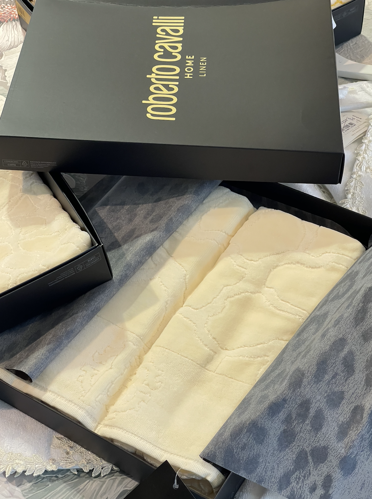 Набор из 2-х полотенец Джерапа (Jerapah), айвори, бренд: Роберто Кавалли (Roberto Cavalli)