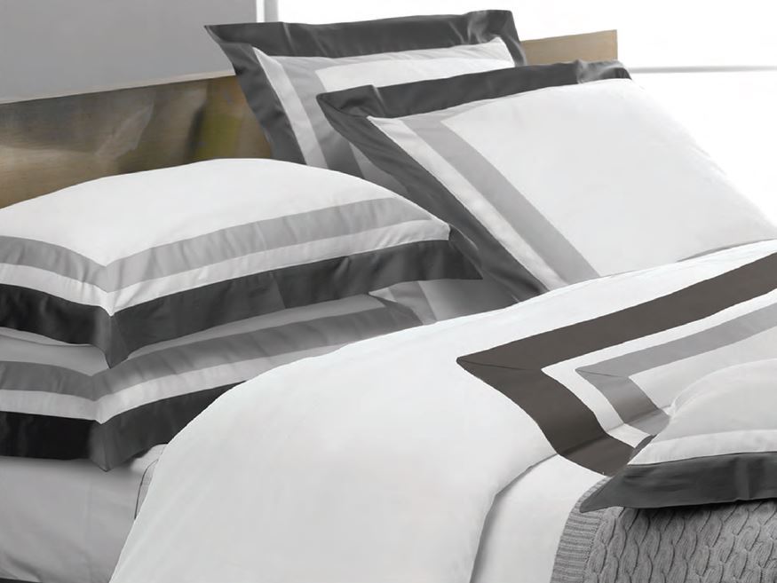 Постельное белье двуспальное Ту тонс (Two Tones), серый кант, бренд: Мирабелло (Mirabello)