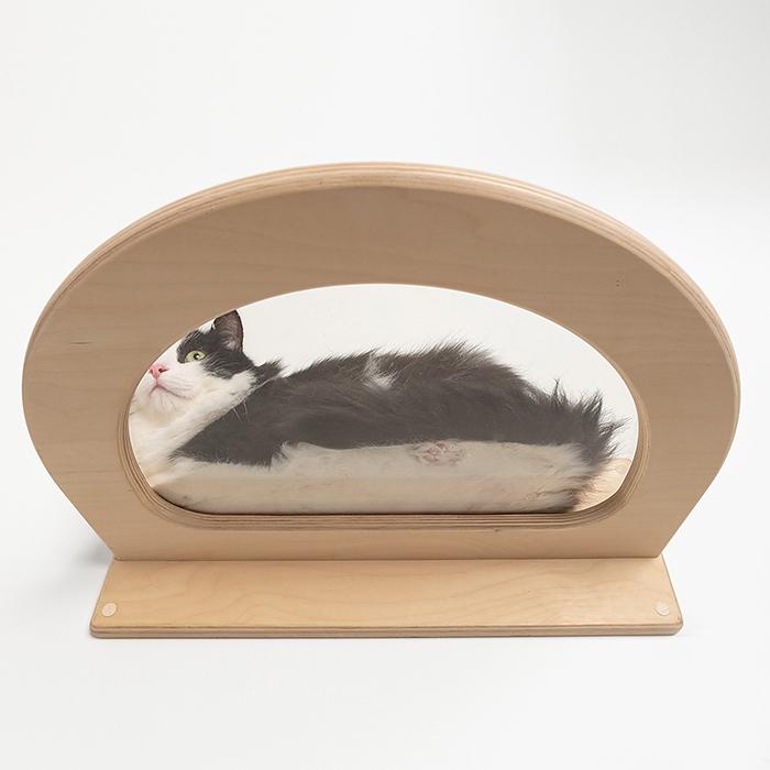 Полка - лежанка с прозрачным дном для кошки - настенная (арт. 232)