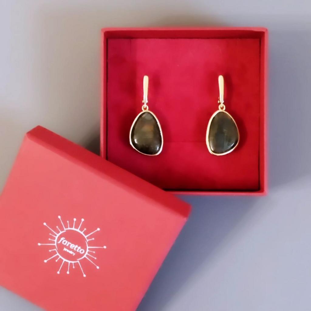 Серьги из лабрадора