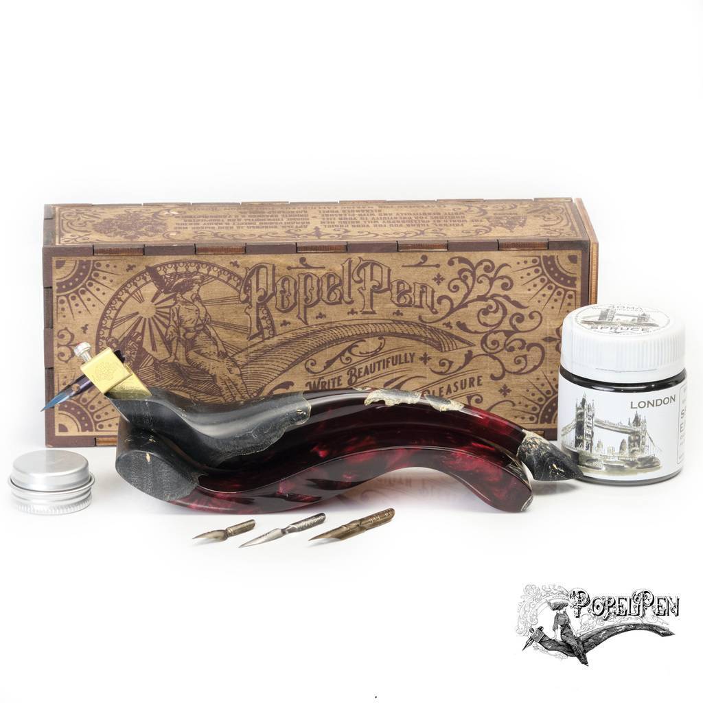 Obliquepenholder  "Count Dracula" with stand