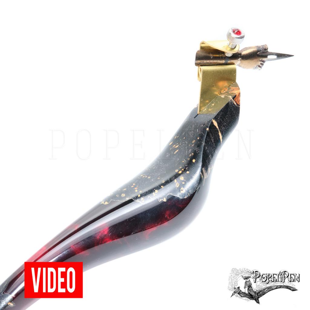 Obliquepenholder  "Count Dracula"