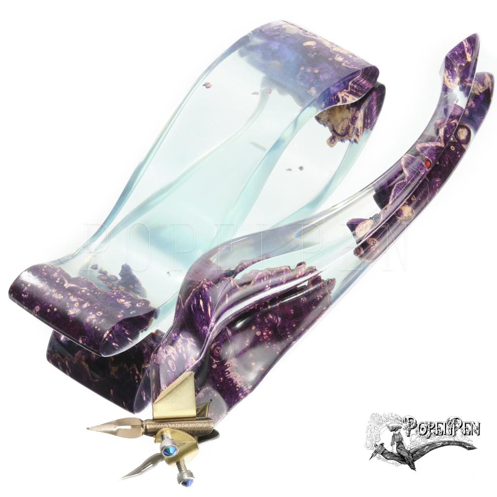 Oblique penholder Underwater World with stand. 32,90gr