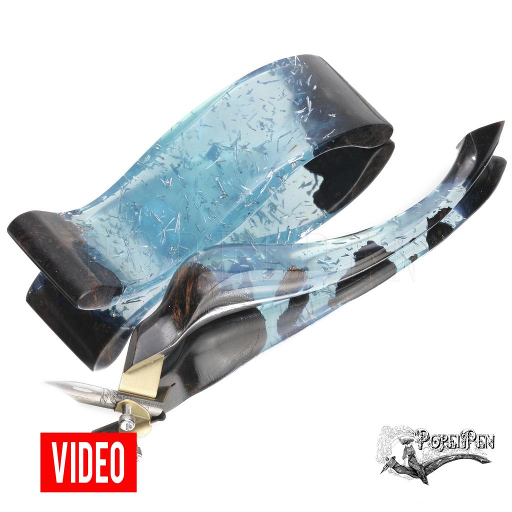 Obliquepenholder  "Winterfell" silver needles with stand