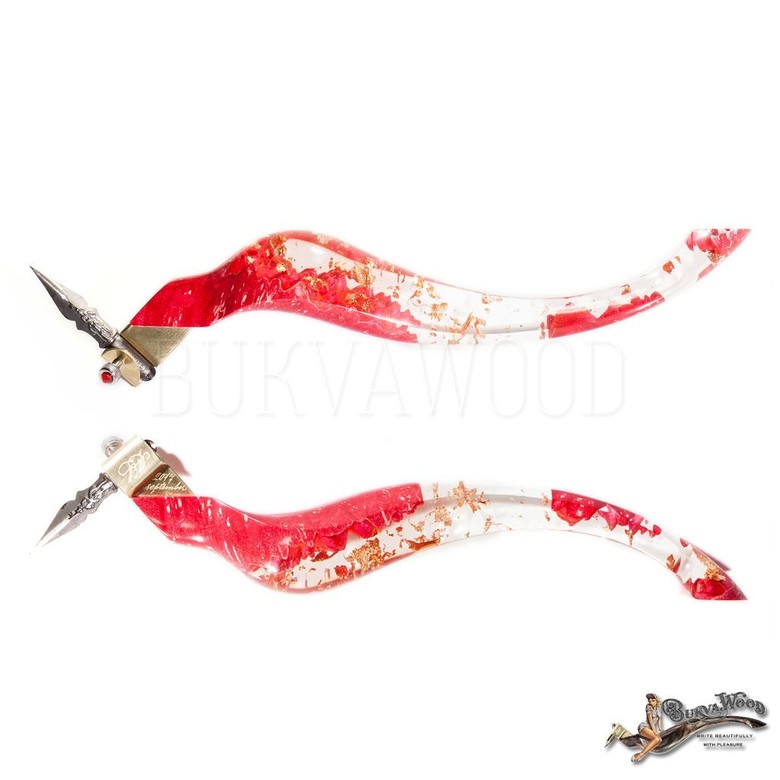 Obliquepenholder Red Chinese Dragon
