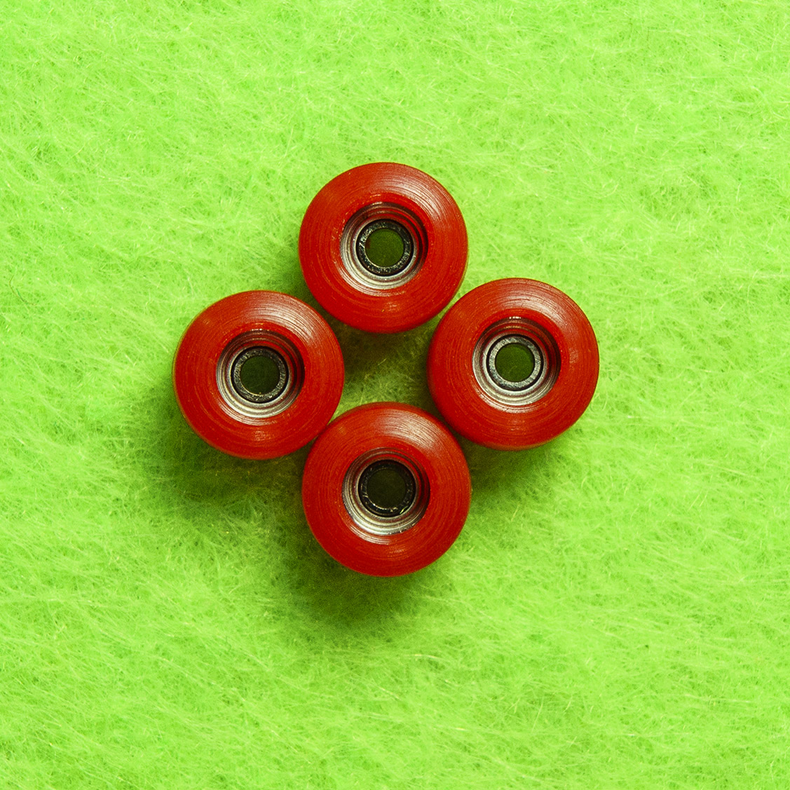" Bloody Red " - goth wheels / mini Classics shape / 95A