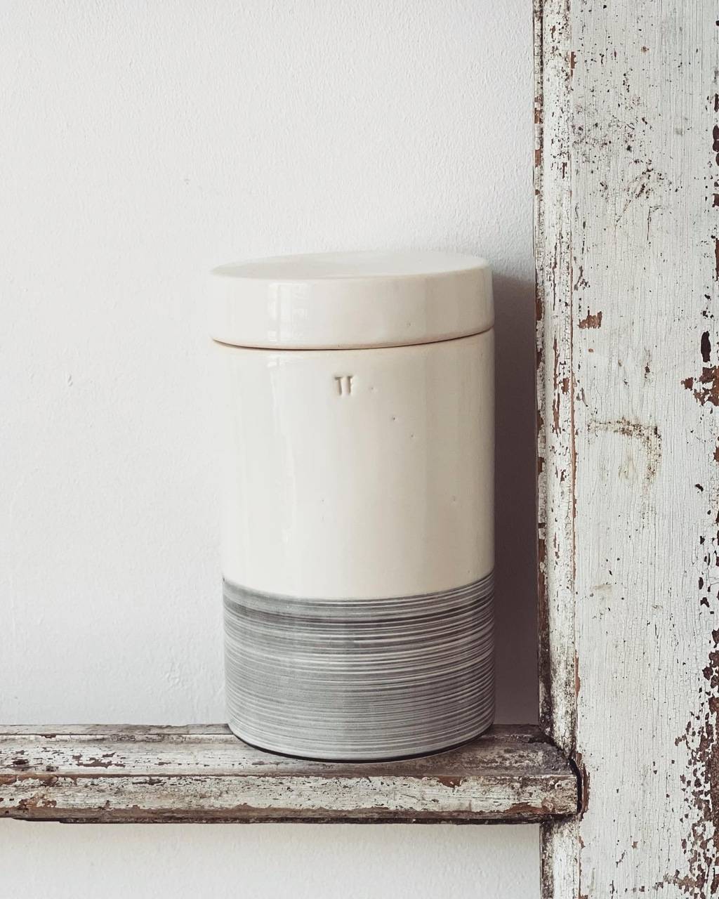 Kitchen jar for storage "Tetriflat"