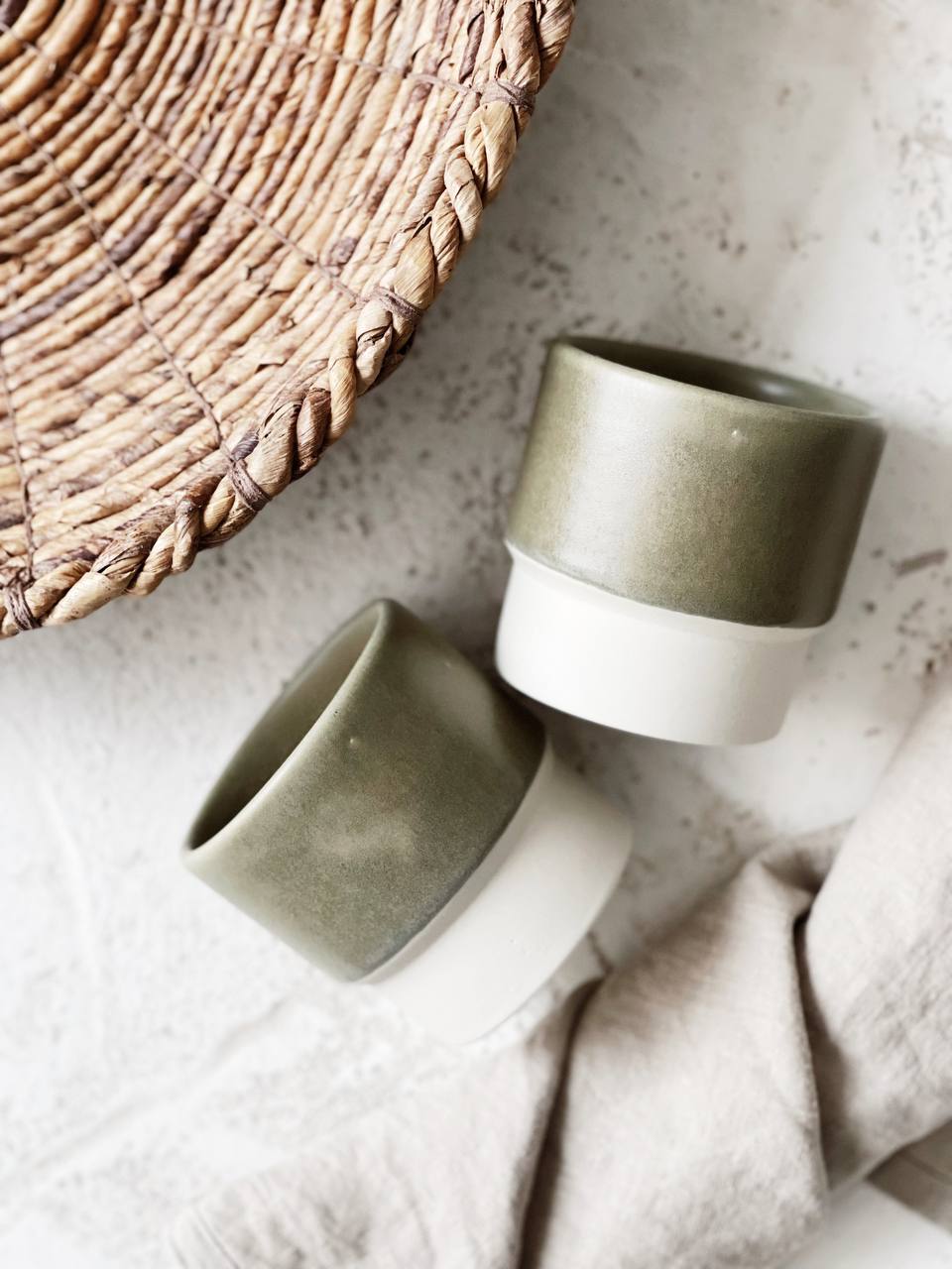 White and khaki green coffee glass "Tetriflat"