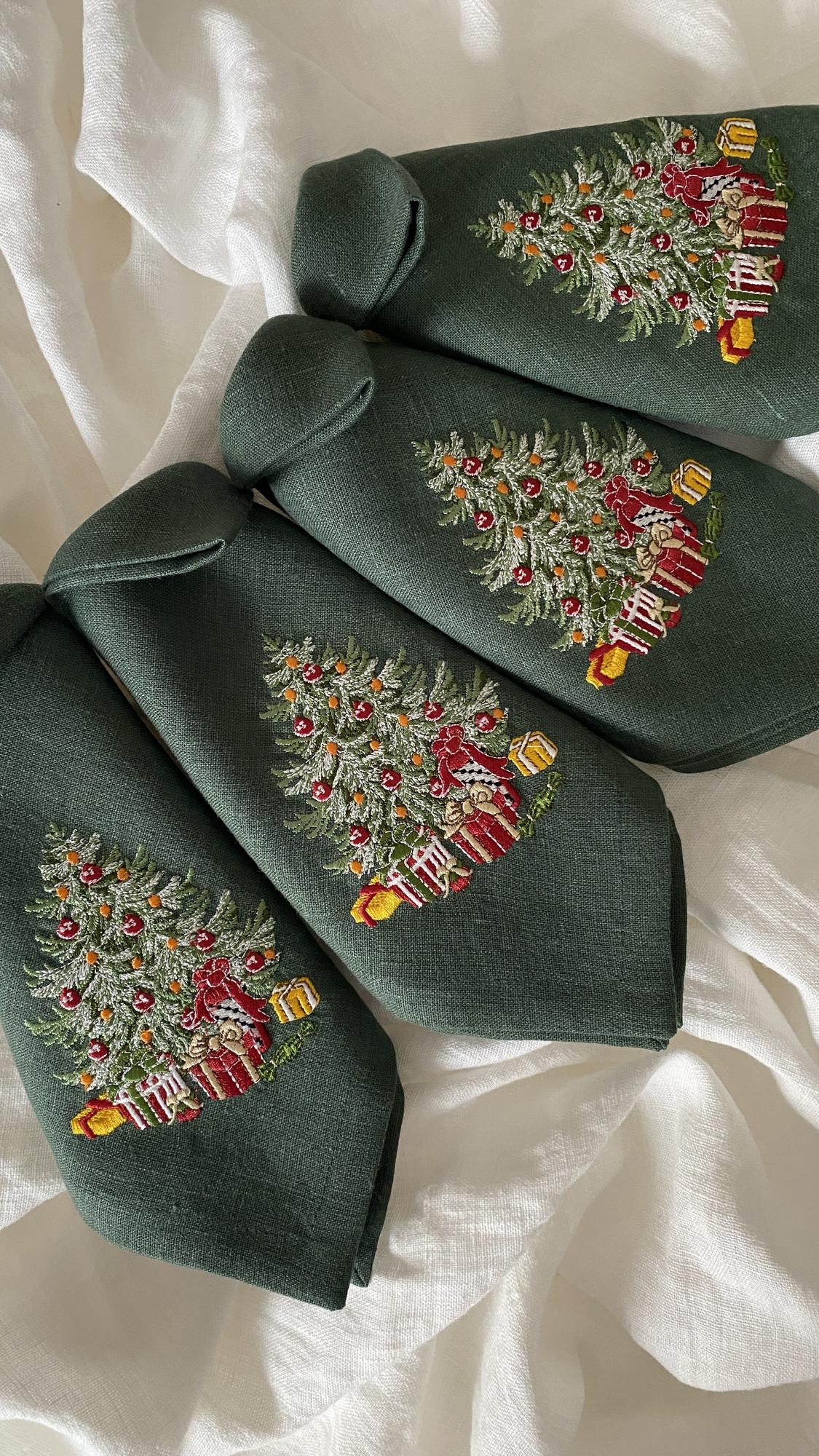 Салфетка с вышивкой по мотивам посуды Toy's Delight от Villeroy&Boch