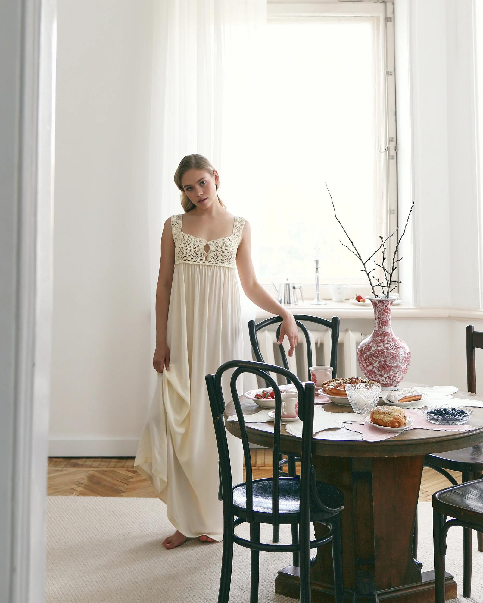 Сорочка/платье с вязаной кокеткой