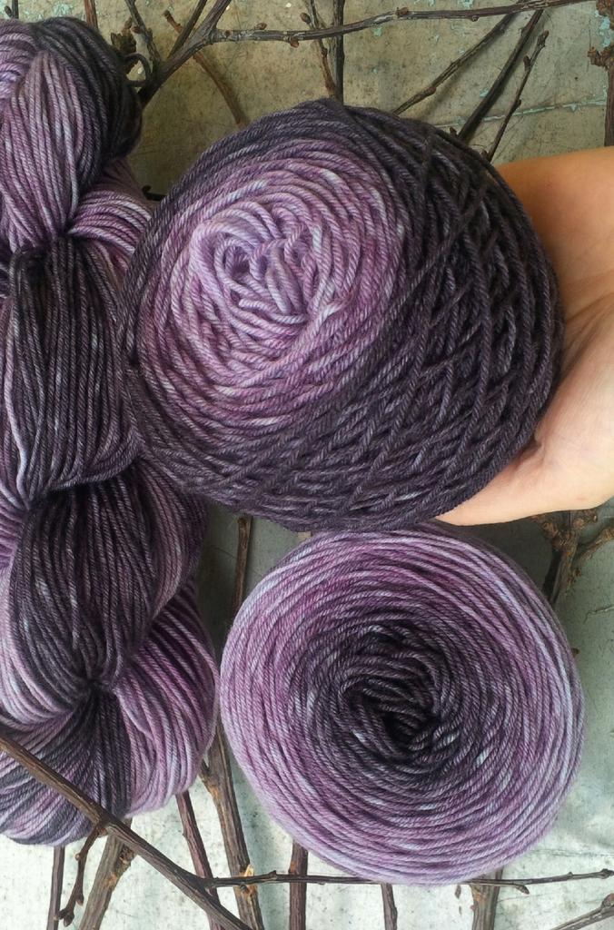 merino sock 400  " Викторианская готика" носочный градиентные набор на носочной основе меринос с нейлоном 400м/100гр