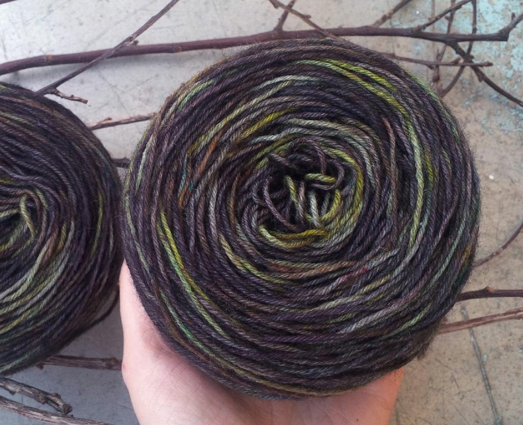 Super wool sock   наборы для носков в технике magic loop  "Ночное болото"  420 м/100гр