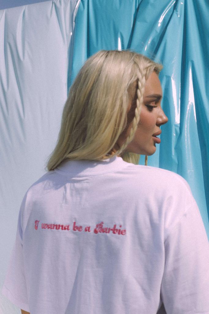 Футболка с Барби, белая
