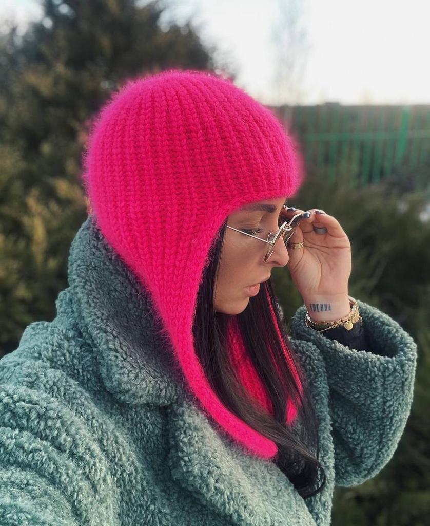 сет: чепец и варежки