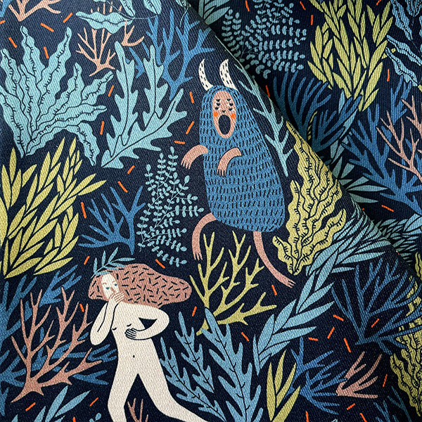 Интерьерная ткань Страх (черный фон)