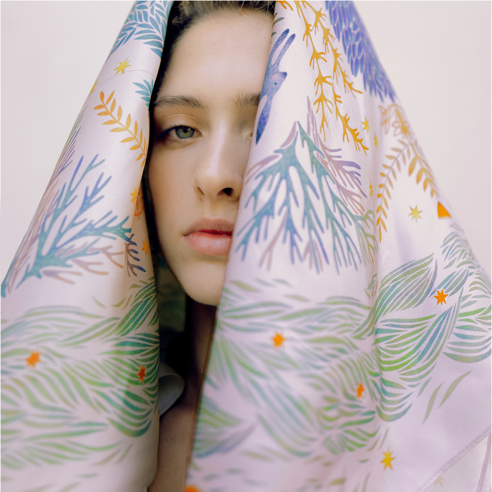 Шелковый платок "Метсола" 90х90 см