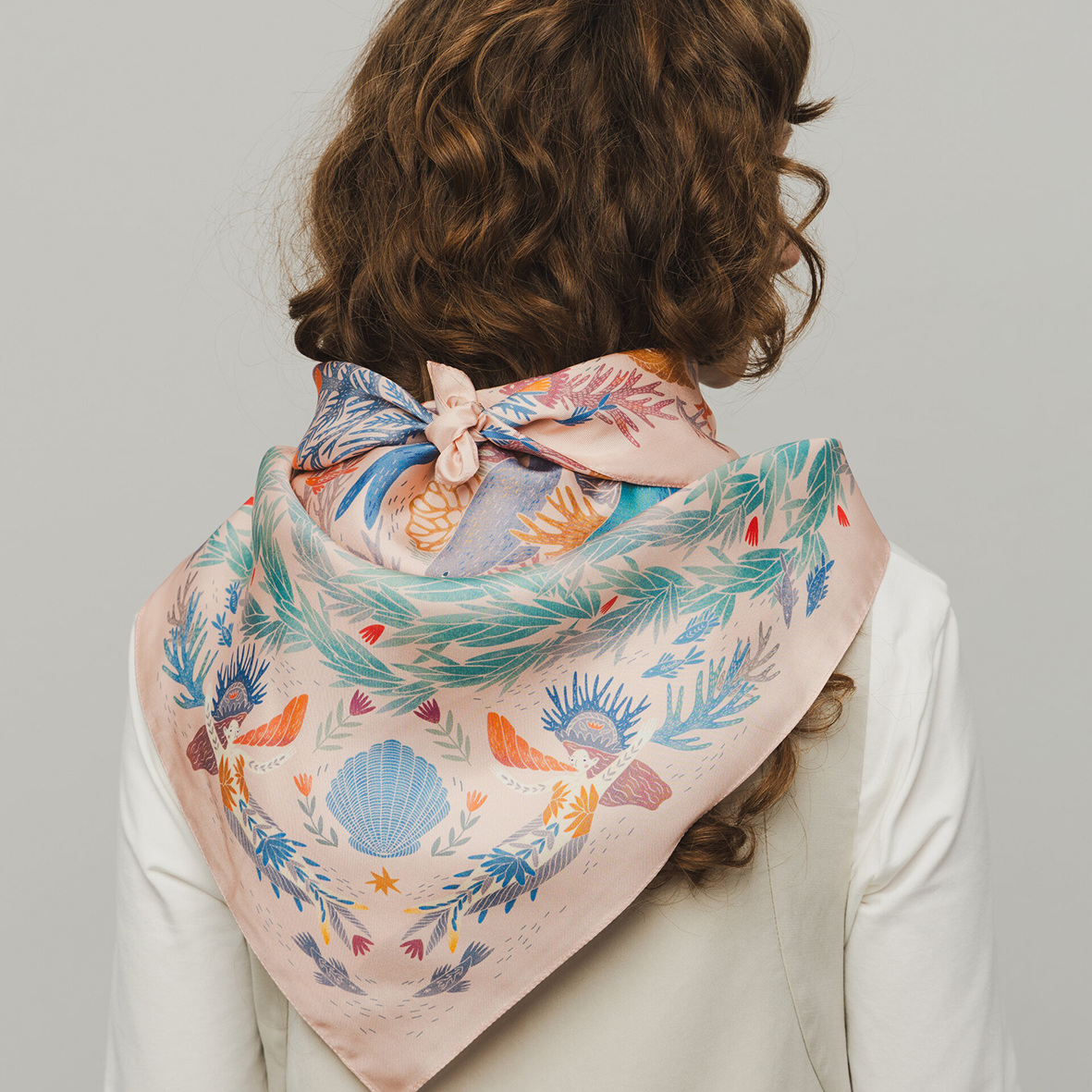 Шелковый платок "Гандвик" розовый 90х90 см