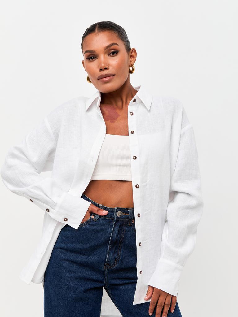 Рубашка прямого кроя белая