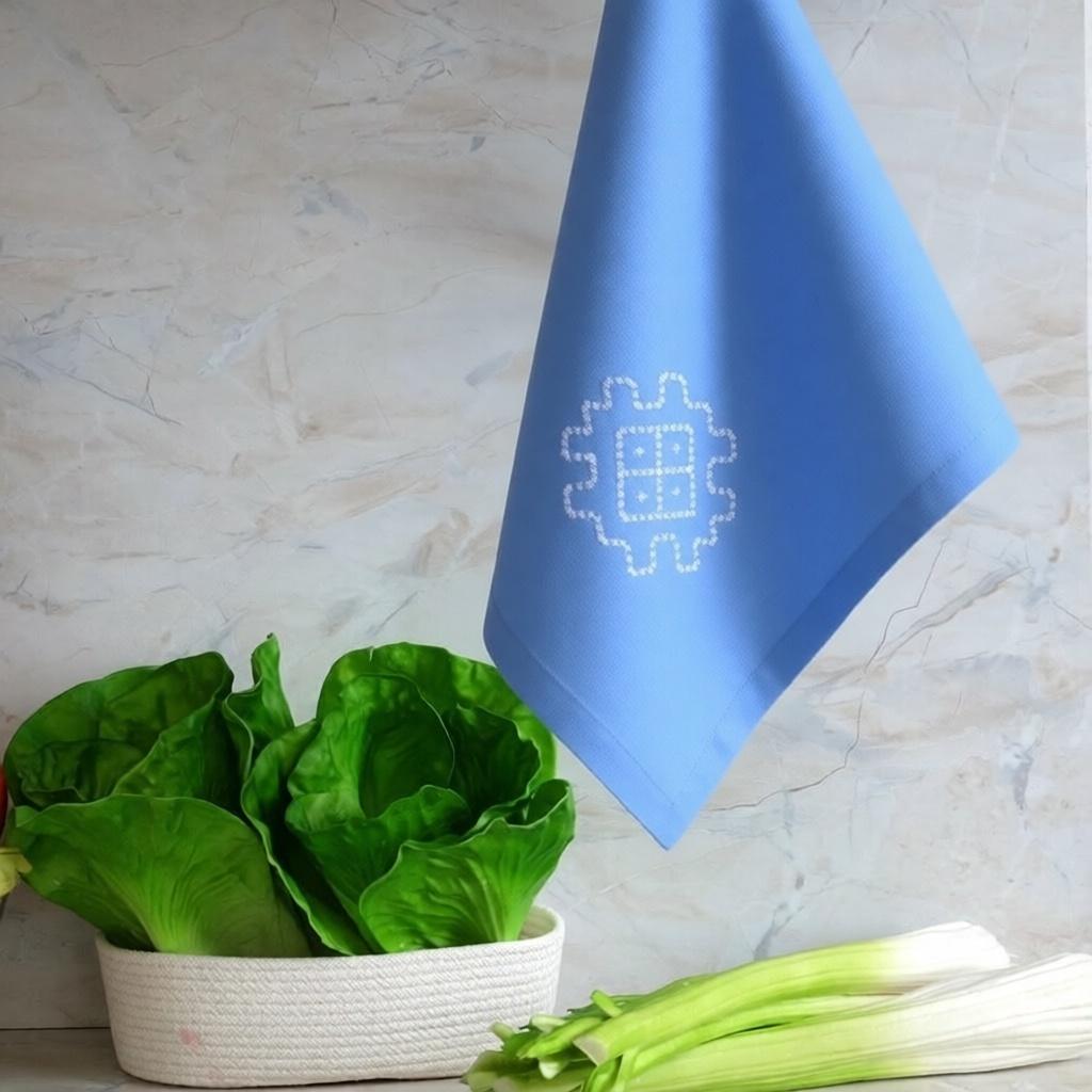 Салфетки с вышивкой Засеянное поле Голубые