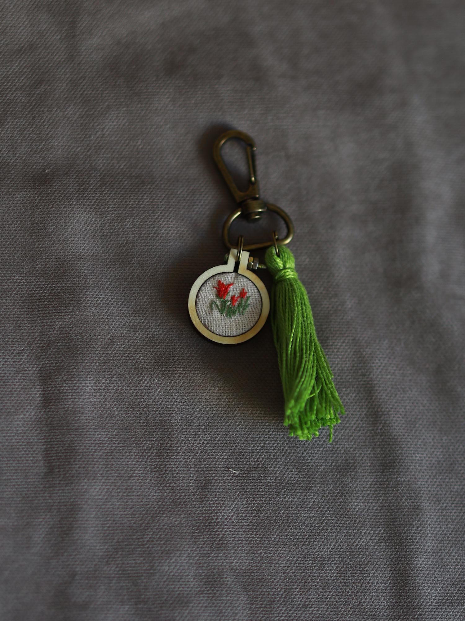 Брелок с вышивкой