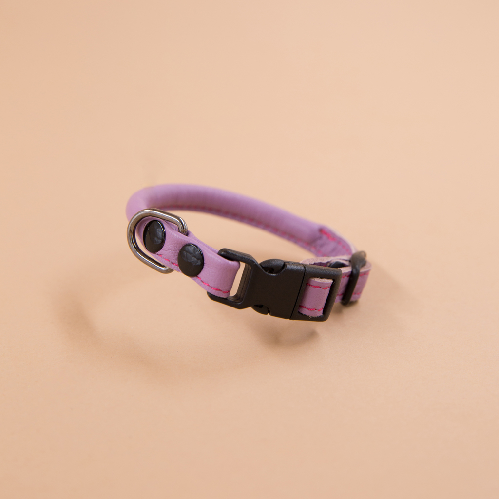 Кожаный ошейник  круглого сечения "Лаванда"