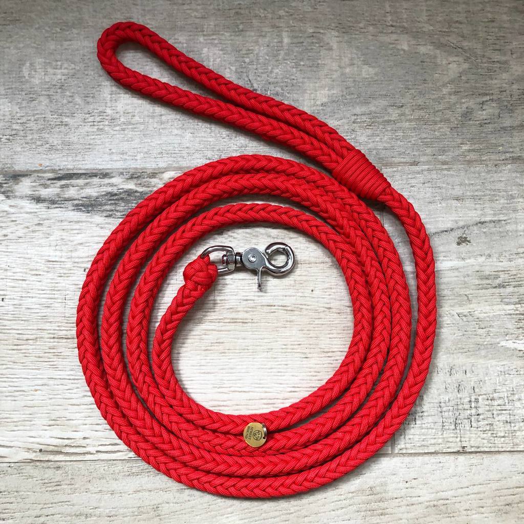 Поводок красный  2,4м