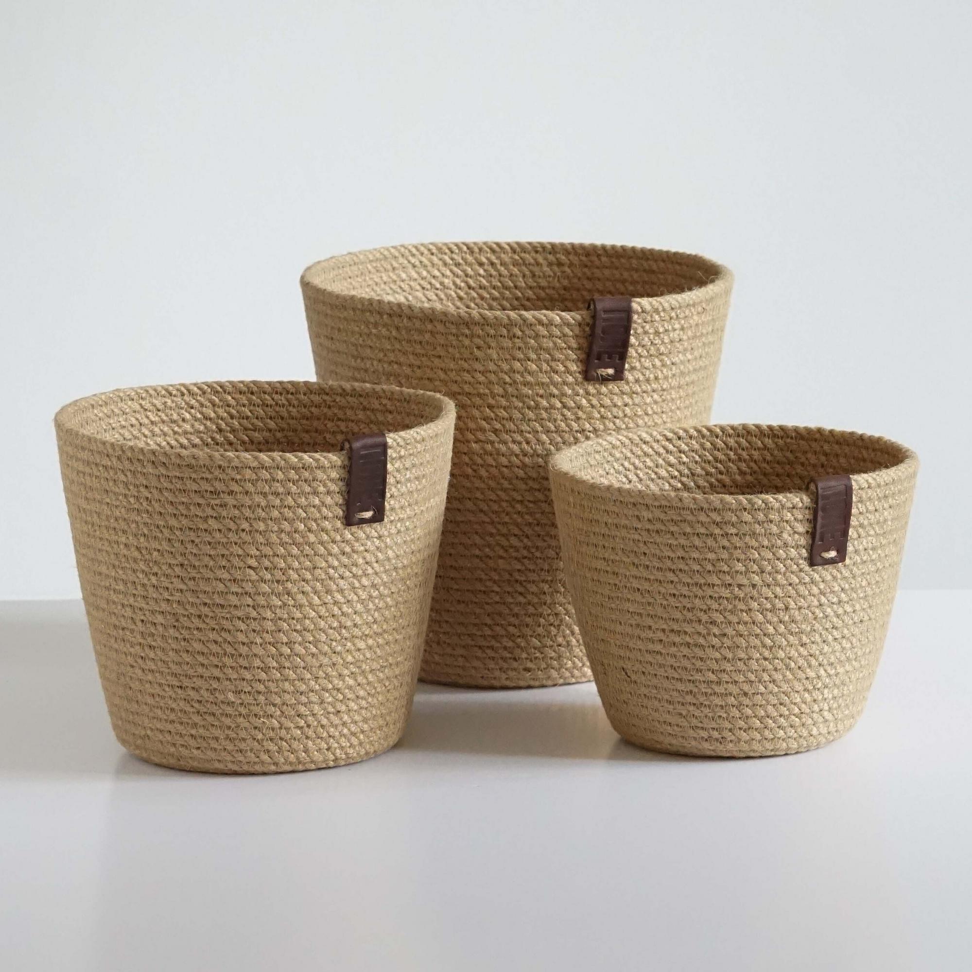 Набор из трех корзин для растений
