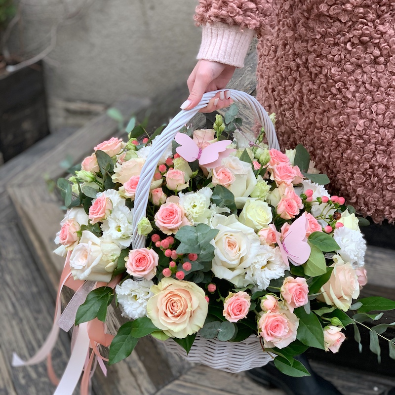 Корзина с цветами "Розовый сон"