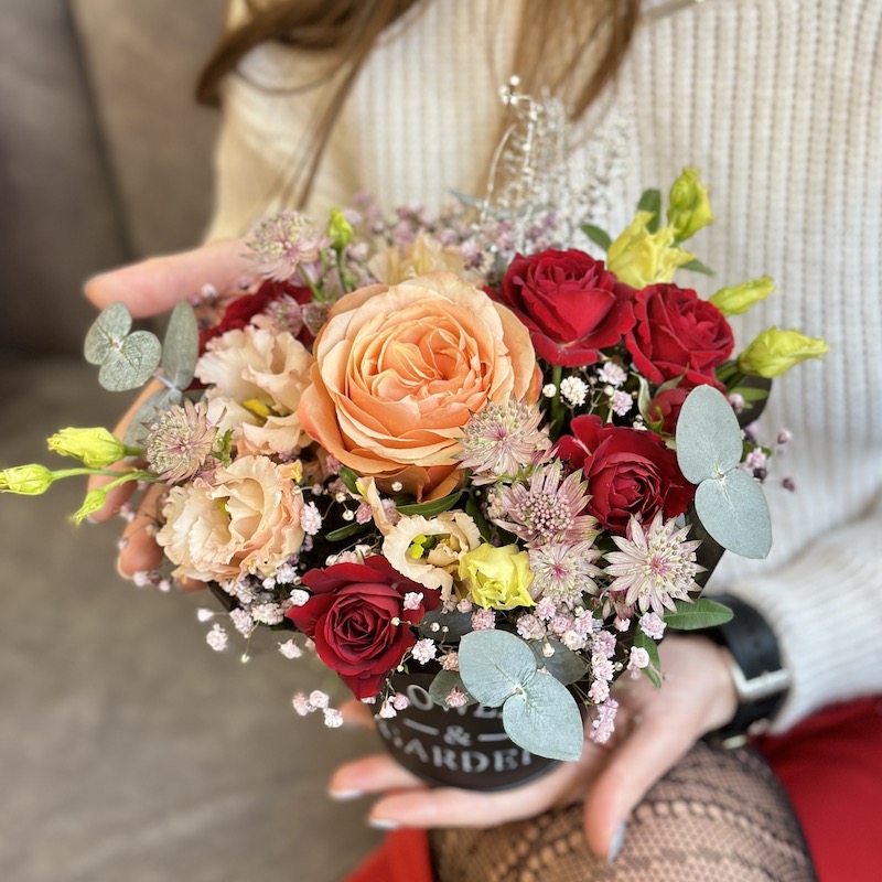 Цветочная композиция " Милый комплимент"