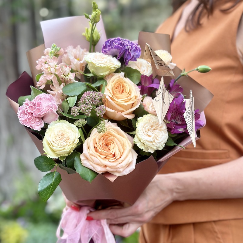 Букет цветов к 1 сентября с самолетиками #5