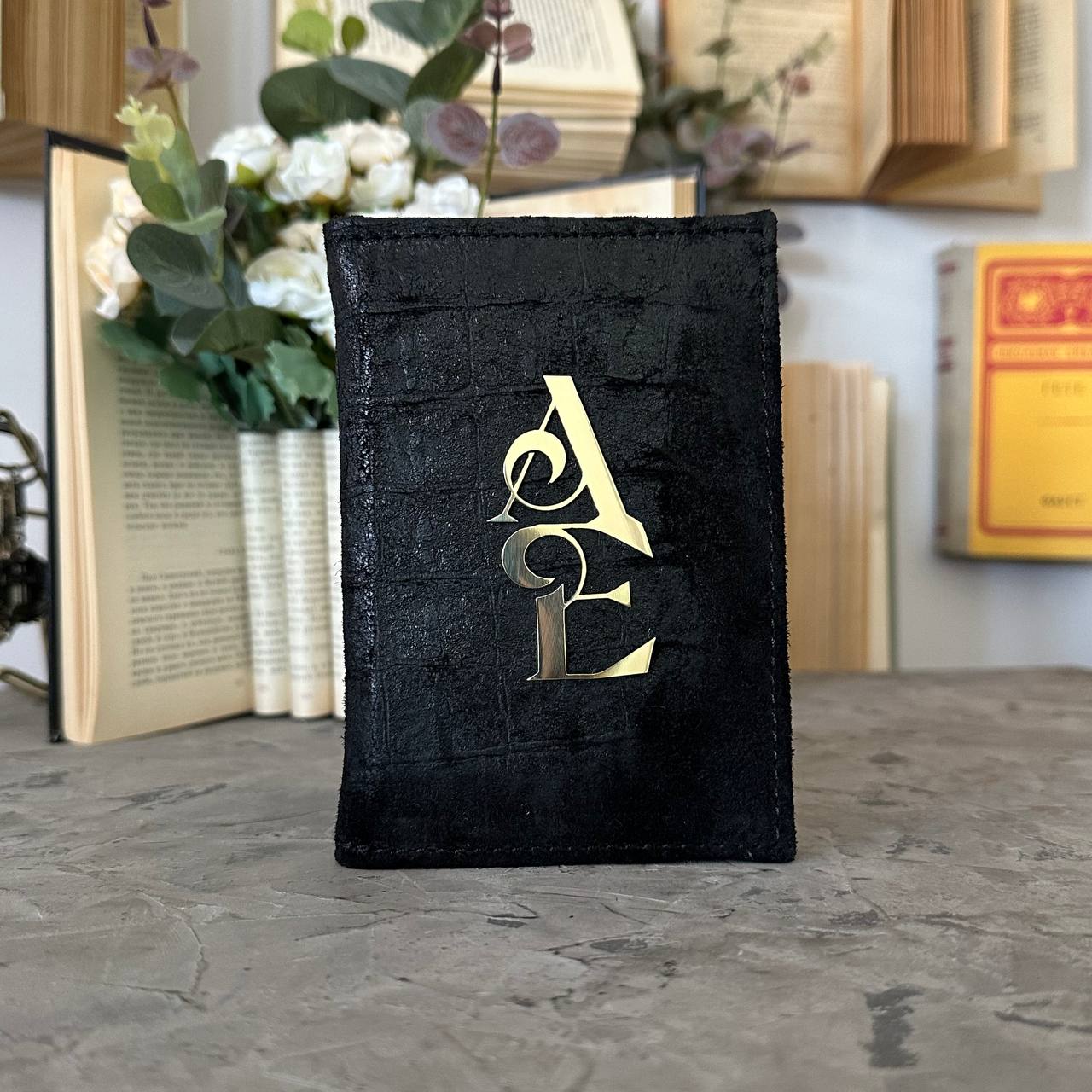 Именная обложка для паспорта и автодокументов из натуральной замши