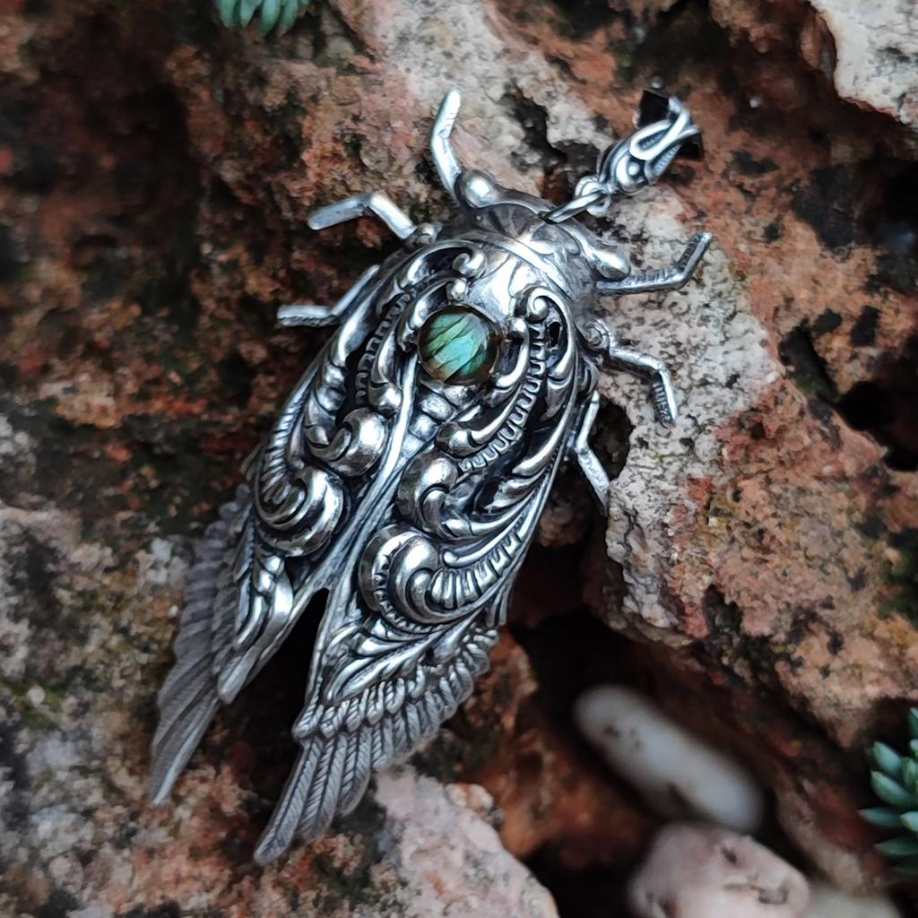 Кулон "Цикада" Лабрадорит (Лабрадор, Спектролит)