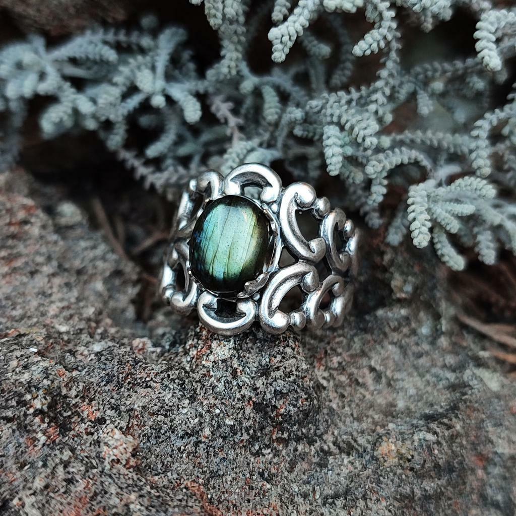 Кольцо Афина с лабрадоритом от Shard Noir